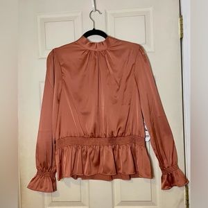 BNWT Scoop brand, size L, silky, dusty pink peplum top